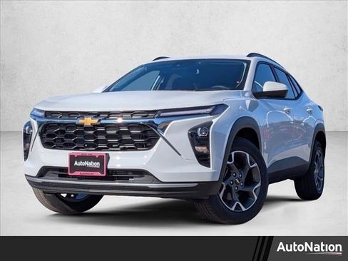 New 2026 Chevrolet Trax LT w/ Driver Confidence Package image 1