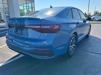 Used 2025 Volkswagen Jetta SE FWD video 3