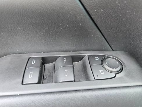 Used 2025 GMC Terrain Elevation AWD/4WD image 32