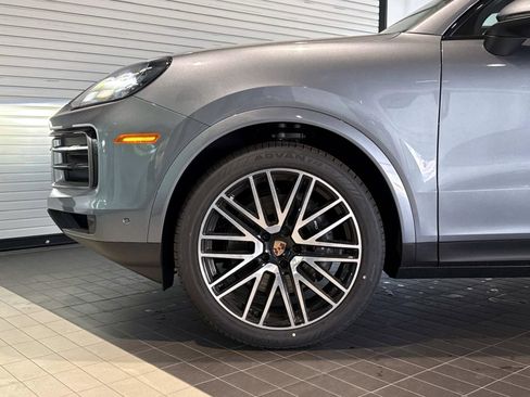 New 2026 Porsche Cayenne image 11