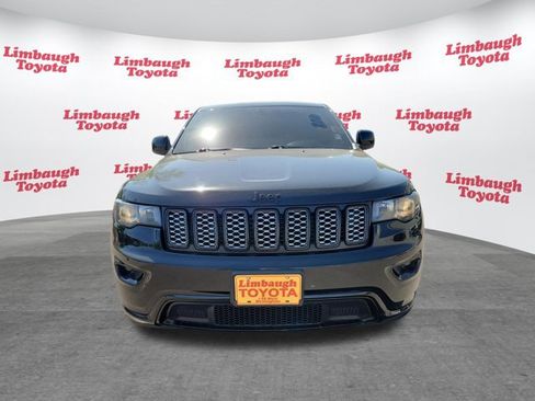 Used 2020 Jeep Grand Cherokee Altitude image 22