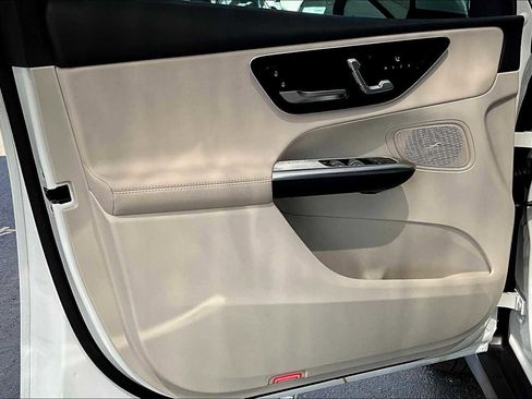 New 2026 Mercedes-Benz GLC 300 GLC 300 image 15