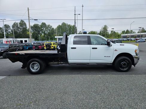Used 2024 RAM 3500 SLT w/ Quick Order Package 2YG SLT AWD/4WD image 6