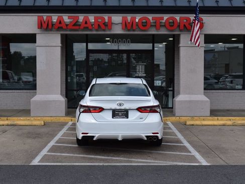 Used 2021 Toyota Camry SE FWD image 8