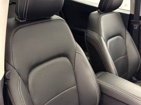 Used 2022 Ford Escape SEL image 11