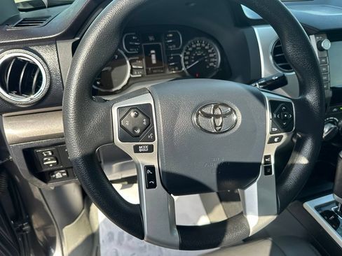 Used 2020 Toyota Tundra SR5 w/ SR5 Upgrade Package AWD/4WD image 18