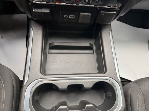 Used 2020 Chevrolet Silverado 1500 LT Trail Boss image 27