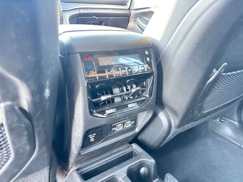 Used 2023 Jeep Grand Cherokee L Laredo w/ Luxury Tech Group I AWD/4WD image 23