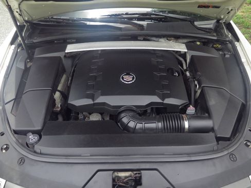 Used 2011 Cadillac CTS Luxury AWD/4WD image 12