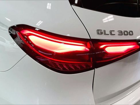 Used 2026 Mercedes-Benz GLC 300 4MATIC image 28