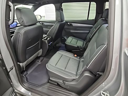 New 2026 Buick Enclave Sport Touring w/ Power Package image 32