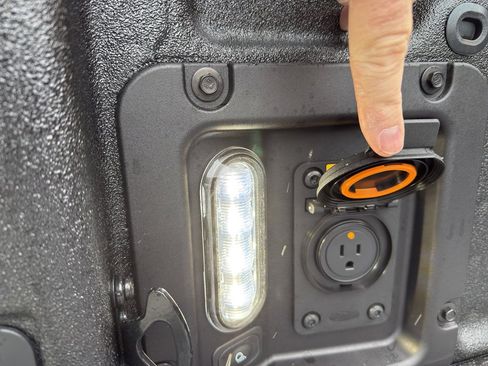 New 2025 Ford Maverick Lariat w/ Black Appearance Package image 8