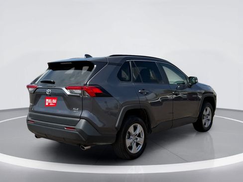 Used 2025 Toyota RAV4 XLE AWD/4WD image 5
