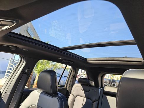 New 2025 Jeep Grand Cherokee Limited image 25