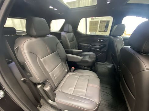 Used 2023 Chevrolet Traverse RS w/ LPO, Floor Liner Package image 36