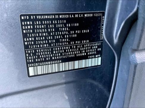 Used 2022 Volkswagen Tiguan SE w/ Panoramic Sunroof Package image 33