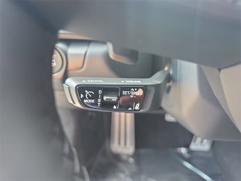 Used 2025 Porsche 911 Carrera 4 GTS image 35