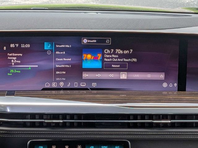 Certified 2025 Cadillac Escalade Premium Luxury AWD/4WD image 18