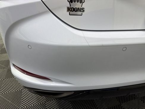 Used 2024 Lexus ES 350 F Sport w/ Accessory Package (Z2) image 19