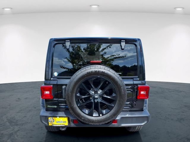 Used 2025 Jeep Wrangler Unlimited Sahara AWD/4WD image 12