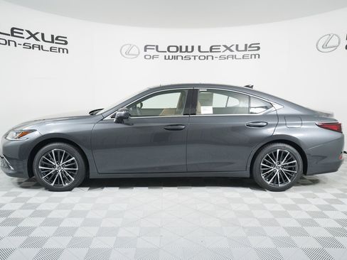 New 2025 Lexus ES 350 w/ Premium Package image 4