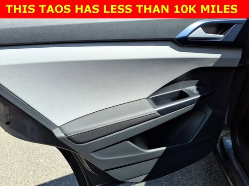 Used 2024 Volkswagen Taos SE image 7