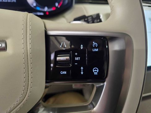 New 2026 Land Rover Range Rover SE AWD/4WD image 32