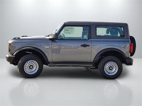 New 2025 Ford Bronco Base image 9
