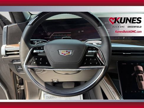 Used 2025 Cadillac Escalade Sport Platinum w/ LPO, Floor Liner Package AWD/4WD image 27
