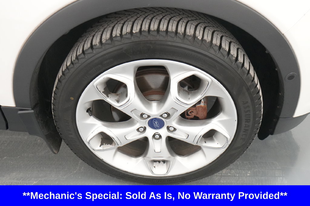Used 2014 Ford Escape Titanium w/ Equipment Group 401A AWD/4WD image 10