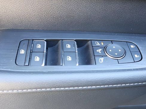 Used 2025 Nissan Armada PRO-4X w/ Pro-4X Premium Package image 11