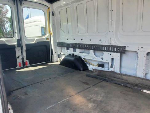 Used 2019 Ford Transit 250 148 Medium Roof RWD image 21