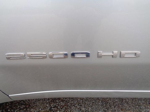 Used 2022 GMC Sierra 2500 SLE w/ SLE Convenience Package image 16