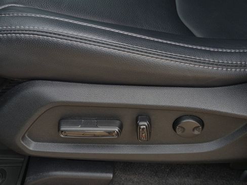 Used 2024 Honda Pilot Touring image 34