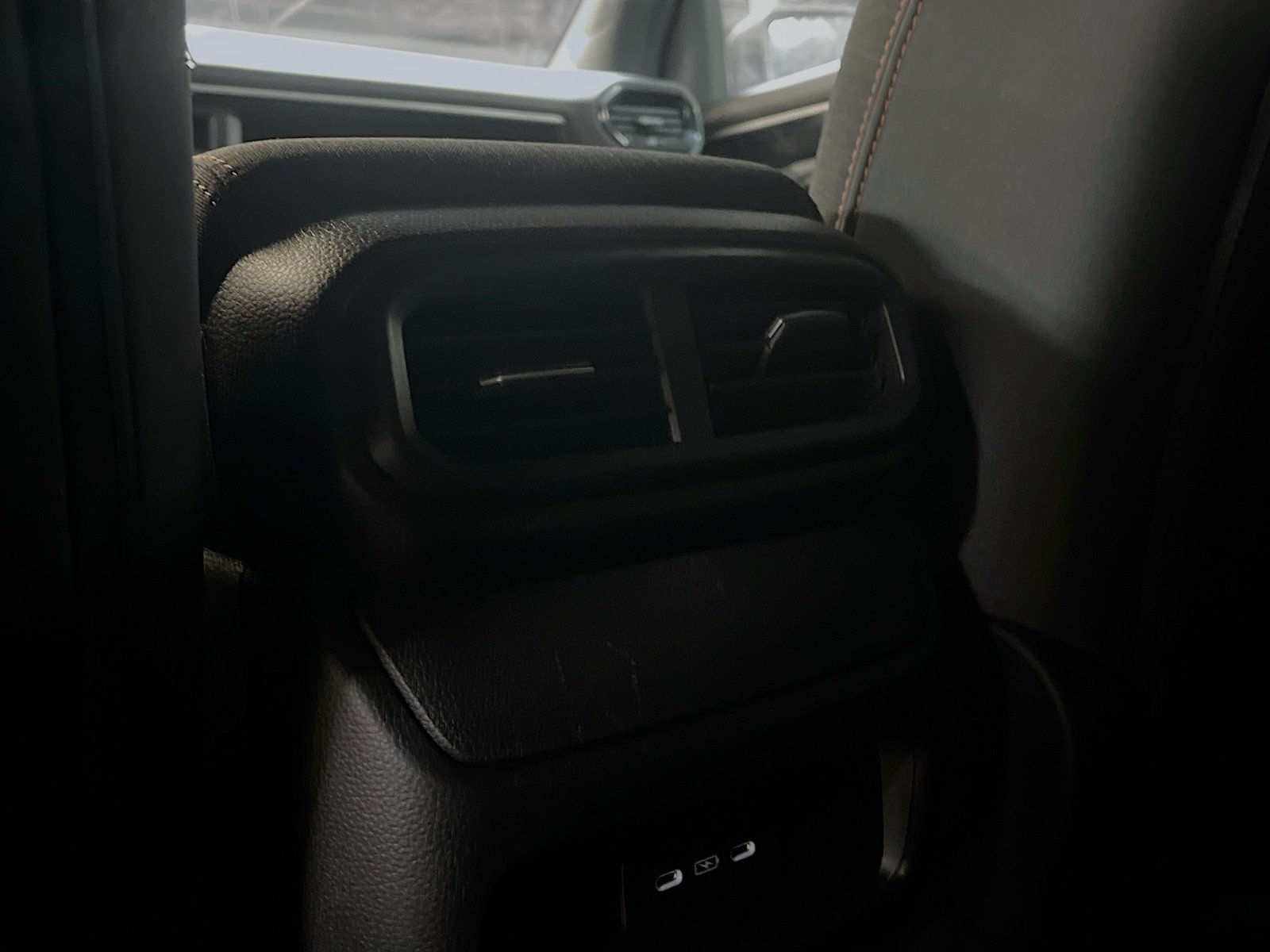 Used 2025 Honda Pilot Sport image 25