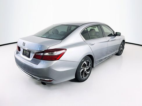 Used 2017 Honda Accord LX image 9