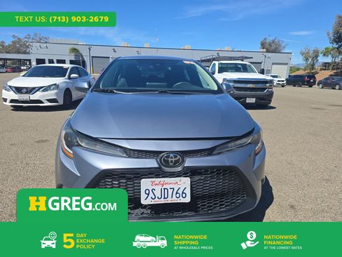 Used 2022 Toyota Corolla LE image 1