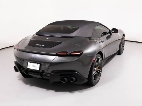 Used 2025 Ferrari Roma Spider RWD image 15