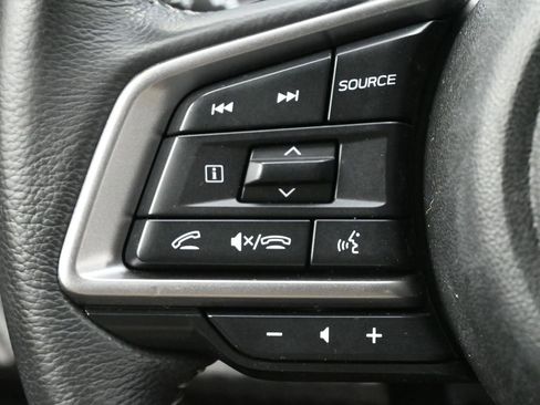 Used 2023 Subaru Ascent Premium w/ Convenience Package image 6