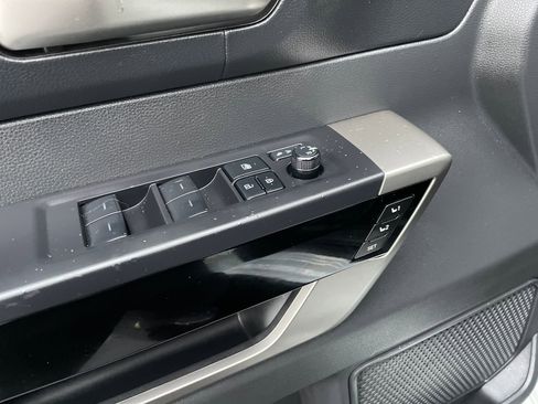 Used 2025 Toyota Tundra Limited image 13