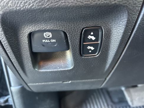 Used 2019 RAM 1500 Laramie image 21