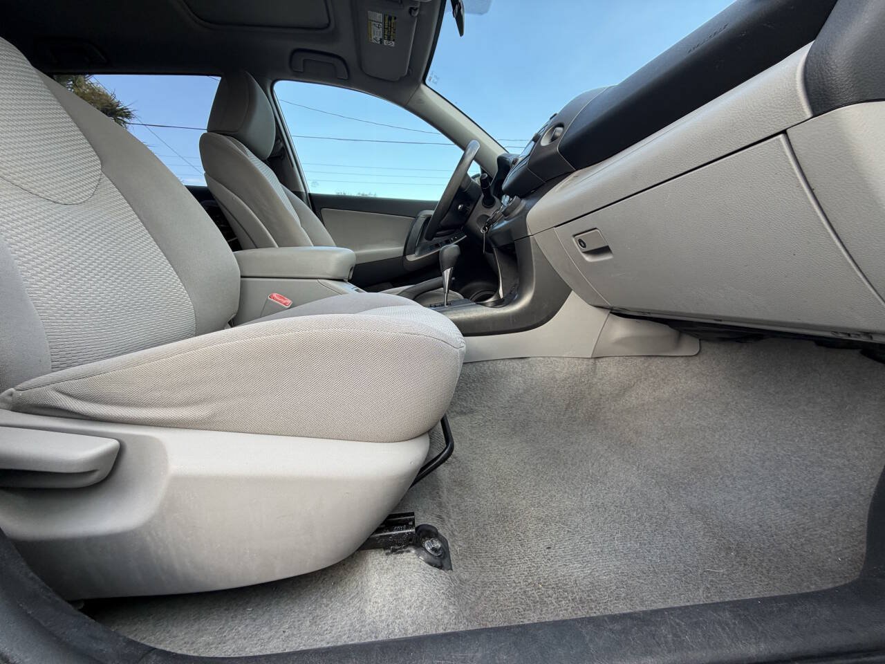 Used 2012 Toyota RAV4 FWD w/ Upgrade Value Pkg image 14