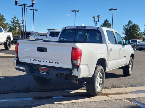 Used 2019 Toyota Tacoma SR5 RWD image 4