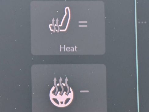 Used 2024 Jeep Compass Latitude image 22