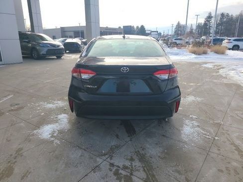 Used 2024 Toyota Corolla LE image 6