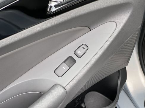 Used 2013 Hyundai Sonata Limited w/ Premium Pkg image 31