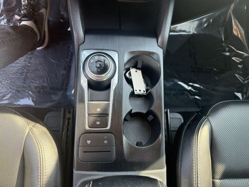 Used 2022 Ford Escape SEL AWD/4WD image 22