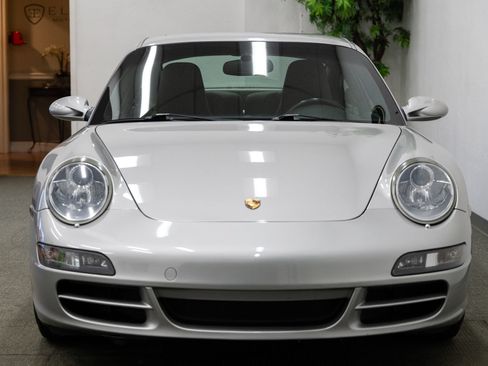Used 2005 Porsche 911 Carrera RWD image 12