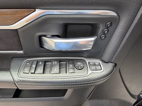 Used 2024 RAM 2500 Laramie w/ Safety Group AWD/4WD image 14