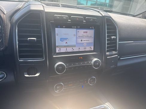Used 2019 Ford Expedition Max Limited AWD/4WD image 18